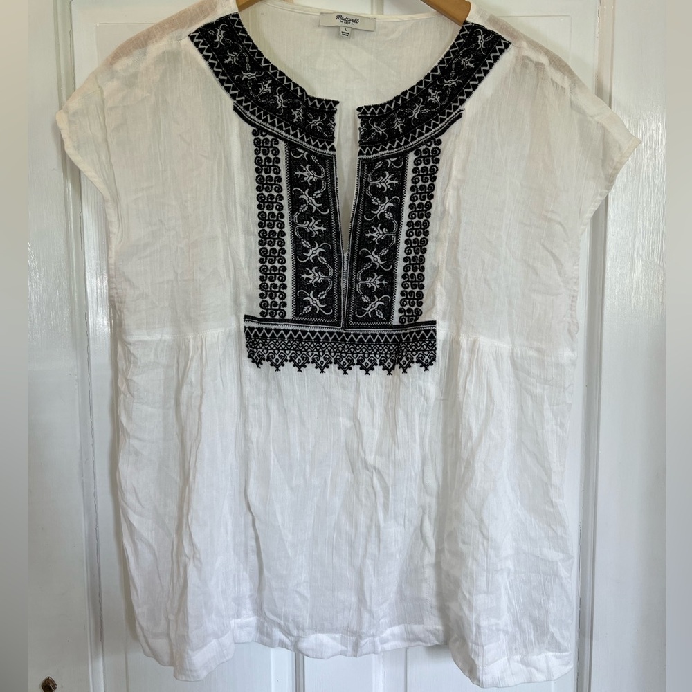 Madewell Sheer embroidered black & white top size large